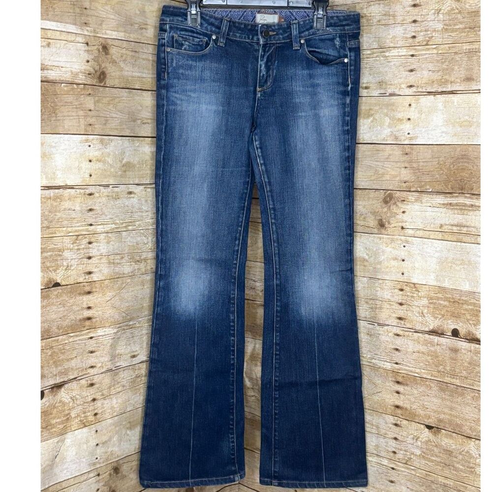 Paige Casual Classic Cute Everyday Wear Flare Leg Embroidered Jeans Sz. 30